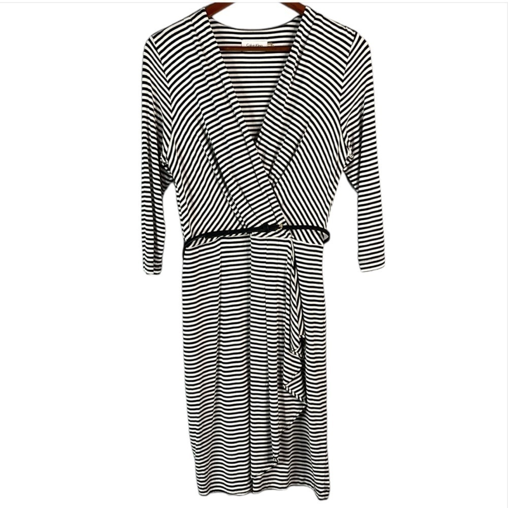 CALVIN KLEIN Striped Belted Faux Wrap Dress Black White 1/2 Sleeve Side Ruched 8